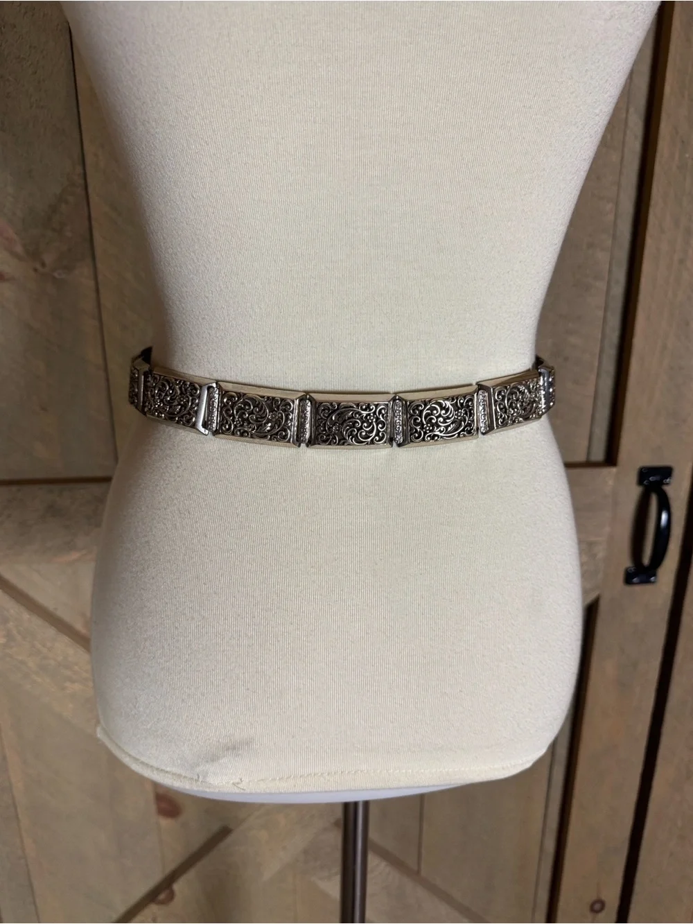 Brighton Brown croc embossed Leather Belt with silver tone scrolls Size Small